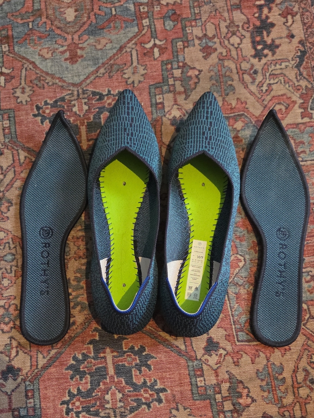Rothy’s The Point Spruce Python (size 9) - Picture 6 of 9